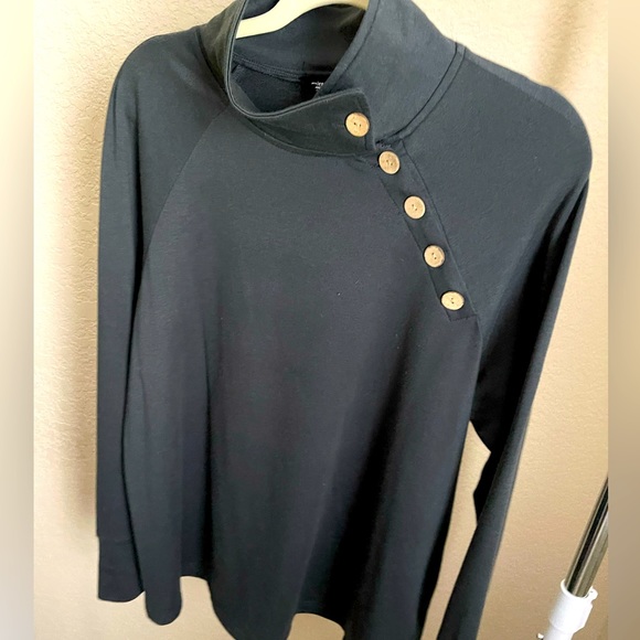 mittoshop Tops - Mittoshop  M (fits as L/XL) oversized lightweight gray sweater w/ button detail